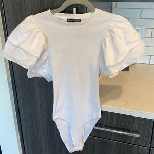 Zara ruffle sleeve bodysuit